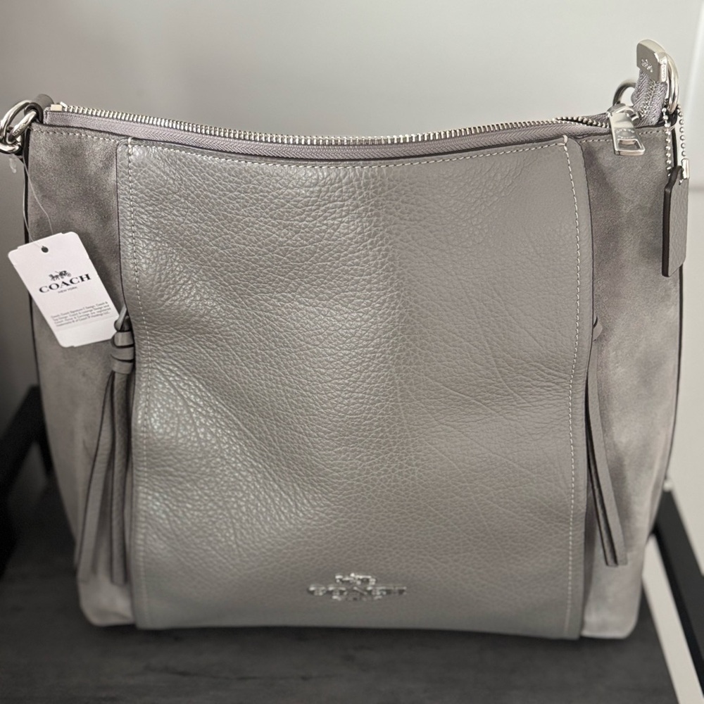 Coach Elegant Gray Leather Shoulder Bag